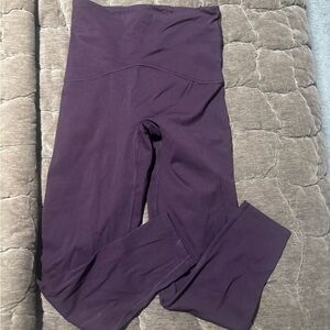 SPANX booty boost Leggings in Deep Purple/maroon